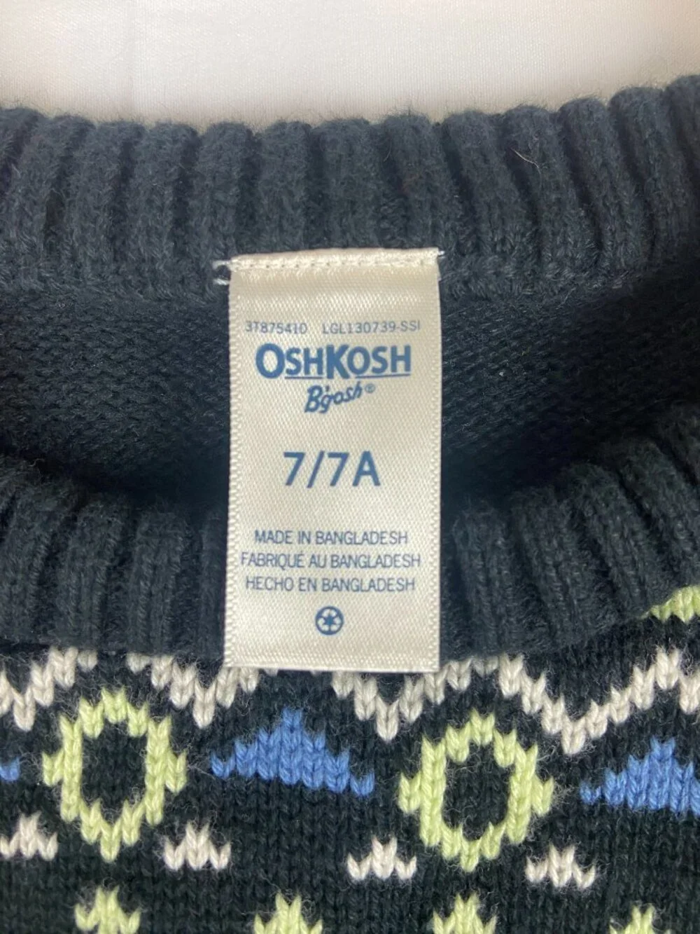OshKosh B'gosh Kids Christmas Sweater | Size 7 | Black | Christmas Is Loading